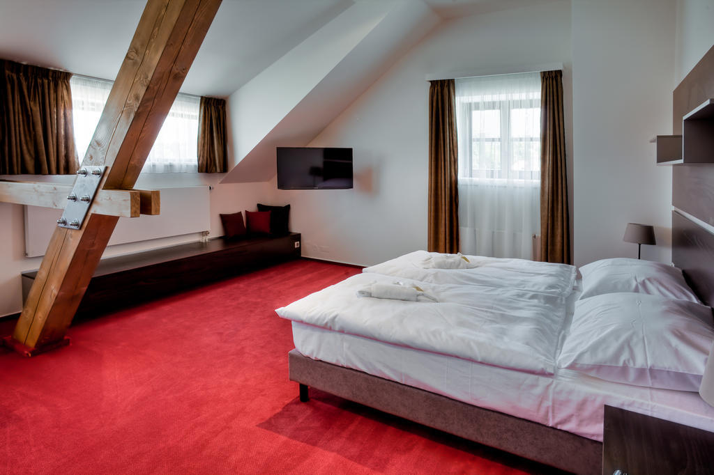 Hotel Zamecka Sypka Blansko Bilik gambar